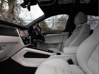 Used Porsche Macan GTS 434 HP (319 kW) 2024 Red SUV