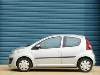 Used Peugeot 107 Active 68 HP (50 kW) 2012 Silver Hatchback