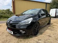 Used Renault Clio Trophy 220 HP (161 kW) 2018 Black Estate