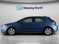 Used Toyota Corolla 121 HP (88 kW) 2020 Blue Hatchback