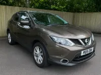 Used Nissan Qashqai Acenta Premium 2015 Beige SUV