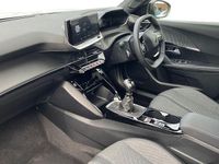 Used Peugeot 2008 Allure 131 HP (96 kW) 2025 White SUV