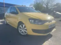 Begagnad VW Polo SE 85 HK (62 kW) 2010 Gul Halvkombi