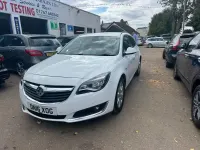 Used Vauxhall Insignia SRi 134 HP (98 kW) 2016 White Estate