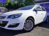 Gebraucht Vauxhall Astra 110 PS (80 kW) 2013 Weiß Kleinwagen