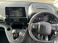 Usado Citroën Berlingo 100 HP (73 kW) 2023 Branco Monovolume