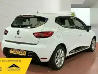 Used Renault Clio Dynamique 2017 White Hatchback