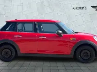 Used Mini ONE Hatch 102 HP (75 kW) 2017 Red Hatchback