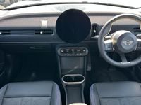 Begagnad Mini Cooper Hatch 113 kW (154 HK) 2025 Silver Halvkombi