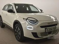 Used Fiat 600 100 HP (73 kW) 2025 White SUV