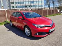 Used Toyota Auris Hybrid Business Edition 2016 Red Hatchback