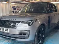 Używany Land Rover Range Rover Vogue 404 KM (297 kW) 2019 Szary SUV