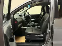 Usado Nissan Navara Tekna 2016 Cinzento Pickup