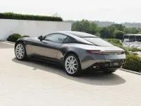 Used Aston Martin DB11 599 HP (440 kW) 2017 Silver Coupe