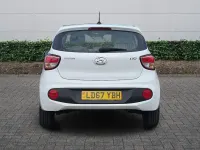Used Hyundai i10 SE 2017 White Hatchback