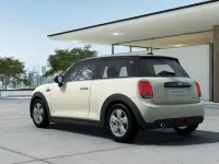 Used Mini Cooper Hatch 134 HP (98 kW) 2018 White Hatchback