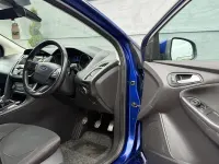 Used Ford Focus Zetec 120 HP (88 kW) 2016 Blue Hatchback
