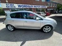 Używany Vauxhall Corsa 2009 Srebrny Hatchback