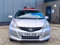 Second-hand Honda Jazz ES 99 CP (72 kW) 2012 Argintiu Hatchback