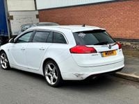 Used Vauxhall Insignia SRi 2012 White Estate