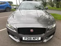Używany Jaguar XE R-Sport 250 KM (183 kW) 2018 Szary Sedan/Limuzyna