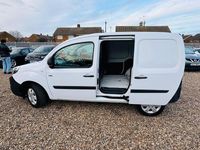 Used Renault Kangoo Business 44 kW (60 HP) 2019 White MPV