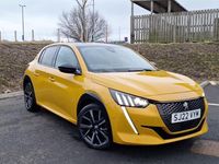 Used Peugeot 208 Premium 100 HP (73 kW) 2022 Yellow Hatchback