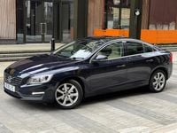 Usado Volvo S60 SE 2018 Azul Berlina