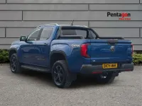 Begagnad VW Amarok PanAmericana 2024 Blå Pickup