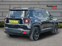 Begagnad Jeep Renegade Night Eagle 120 HK (88 kW) 2019 Svart SUV