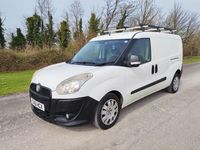 Used Fiat Doblò 105 HP (77 kW) 2011 White MPV