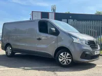 Begagnad Renault Trafic 120 HK (88 kW) 2016 Grå Minibuss