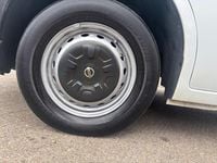 Used Nissan NV400 SE 2016 White Van