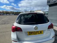 Usado Vauxhall Astra SRi 165 HP (121 kW) 2013 Branco Carrinha