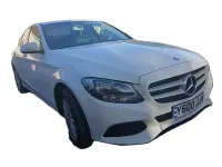 Usado Mercedes C220 SE 170 HP (125 kW) 2015 Branco Sedan