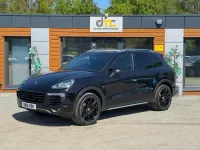 Usado Porsche Cayenne 385 HP (283 kW) 2016 Preto SUV