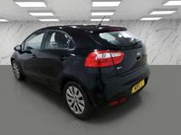Used Kia Rio 107 HP (78 kW) 2012 Black Hatchback