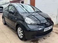 Begagnad Toyota Aygo 67 HK (49 kW) 2006 Svart Halvkombi