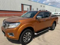 Used Nissan Navara Tekna 190 HP (139 kW) 2018 Yellow Pickup