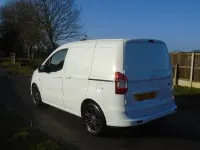 Used Ford Transit Courier Sport 100 HP (73 kW) 2018 White Van