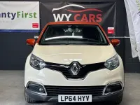 Used Renault Captur Dynamique 90 HP (66 kW) 2015 Cream/orange SUV