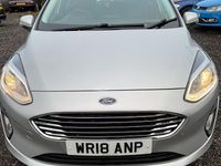 Used Ford Fiesta Zetec 70 HP (51 kW) 2018 Silver Hatchback
