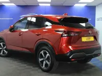 Used Nissan Qashqai N-Connecta 140 HP (102 kW) 2022 Red SUV