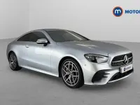 Usado Mercedes E300 AMG Line Premium 258 HP (189 kW) 2023 Coupé