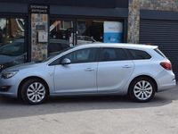 Used Vauxhall Astra Elite 115 HP (84 kW) 2015 Silver Estate