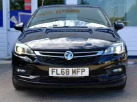 Second-hand Vauxhall Astra SRi 135 CP (99 kW) 2018 Negru Hatchback