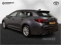Usado Toyota Corolla 2024 Gris Familiar