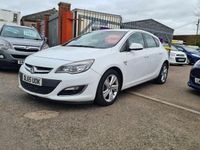 Second-hand Vauxhall Astra SRi 2015 Alb Hatchback