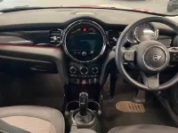 Usado Mini Cooper Classic 134 HP (98 kW) 2023 Vermelho Citadino