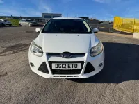Used Ford Focus Zetec 125 HP (91 kW) 2012 White Hatchback